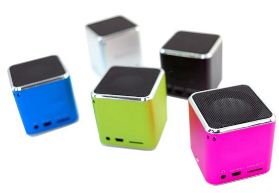 Bluetooth mini bass cube speaker 2