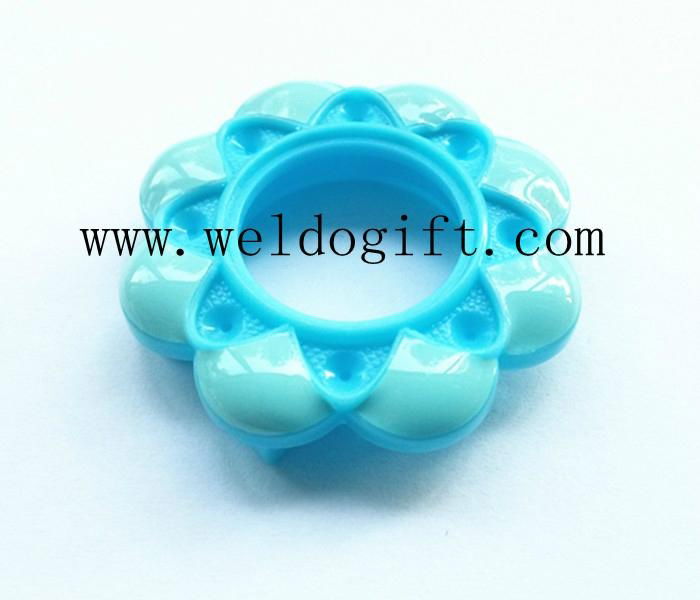 plastic flower watch cover filled in epoxy doming glue  2