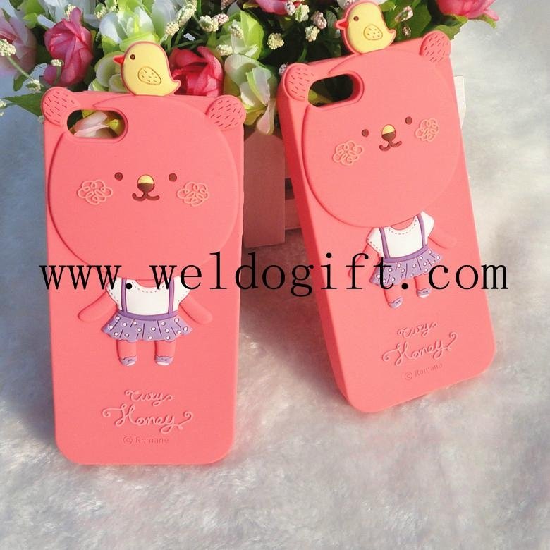 Super cute cartoon silicone phone cover soft hand feeling protect phone well 3