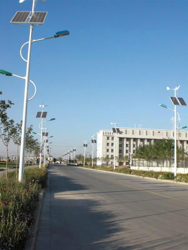 2013 new design integrated solar street lighting