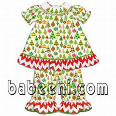 Lovely hand smocked clothing- DR 1468