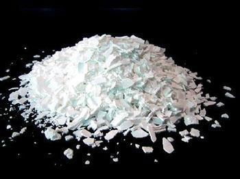 Caustic Soda Flakes 99% 4