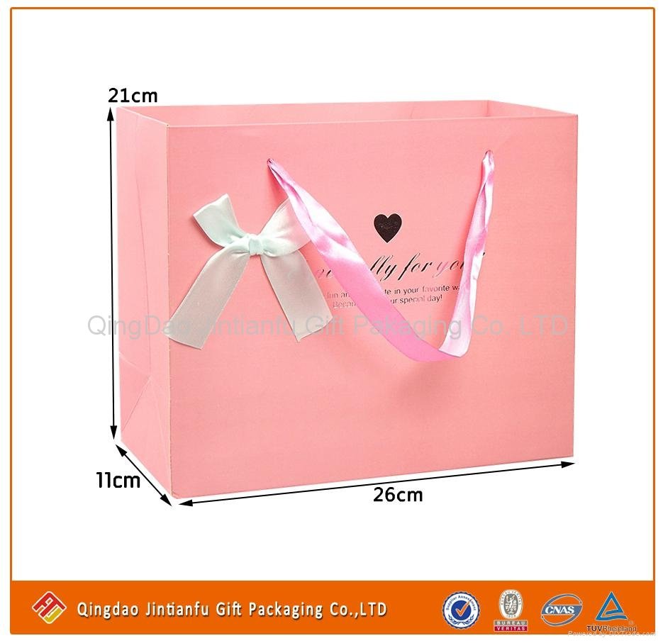 elegant simple paper bag with ribbon bowknot 