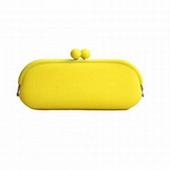 Lovely Silicone Glasess Bag