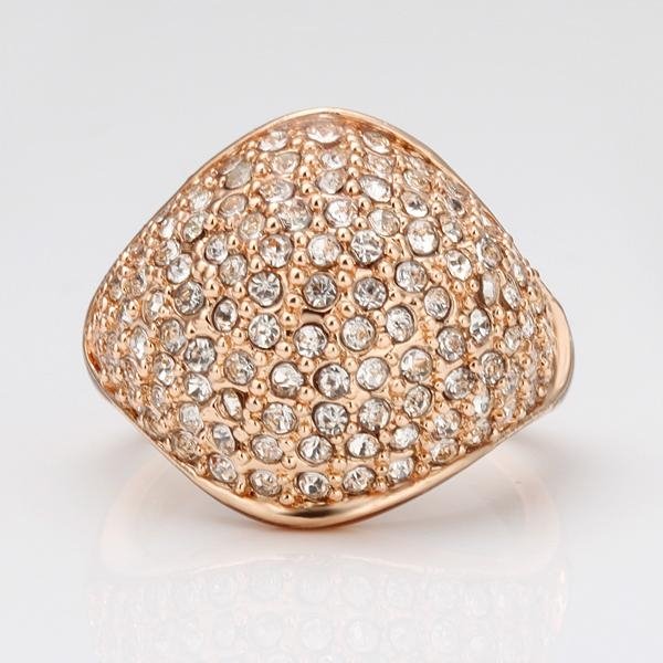 Golden Alloy Luxurious Exquisite Crystal Ring 3