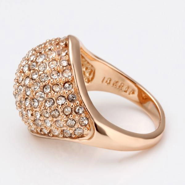 Golden Alloy Luxurious Exquisite Crystal Ring 4