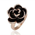 Pretty 18K Rose Pattern Ring With