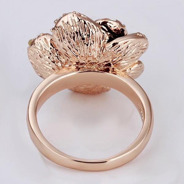 Pretty 18K Rose Pattern Ring With Shining Crystal 5