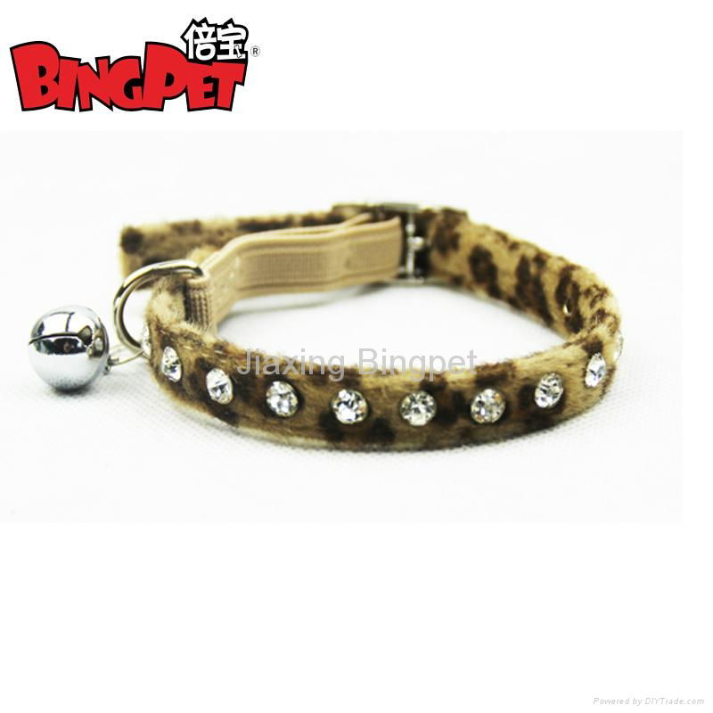 Animal Pattern Velvet PU Leather Cat Collars 2