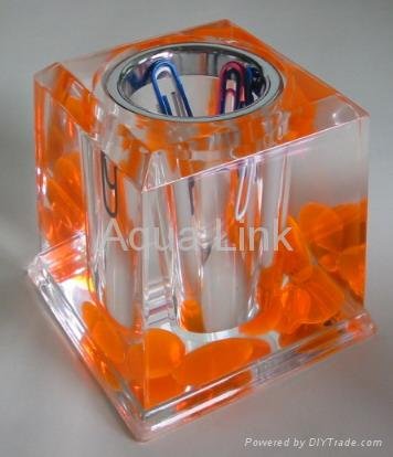 Liquid Paperclips Paper Weight