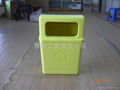 Wall mount trash bin 1