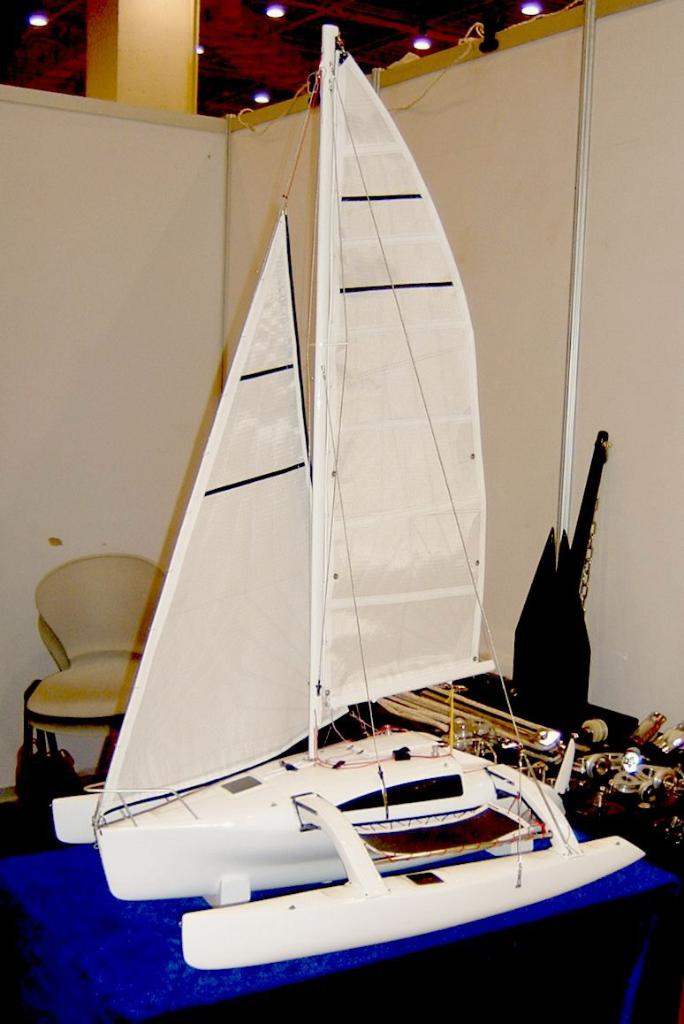 Changmei 27' trimaran 3