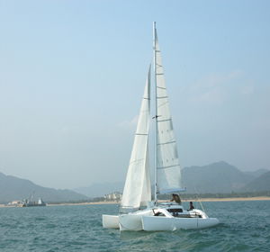 Changmei 27' trimaran