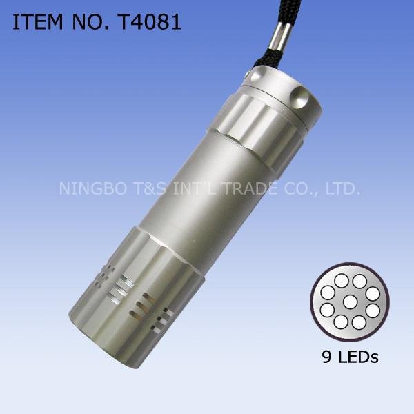 LED Flashlight (T4081) 2