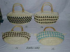 HANDMADE STRAW BAGS