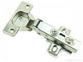 Soft closing hinge