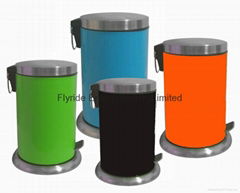 Dustbin With Vaulted Lid                                     