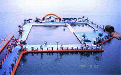 Floating swimming pool