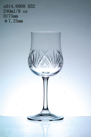 Engraved design glass