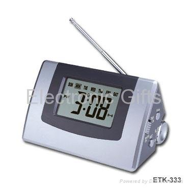 FM Radio & LCD Talking Clock With Birthday Reminder 3