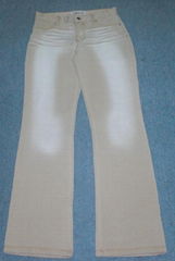 Lady knitting jeans-02