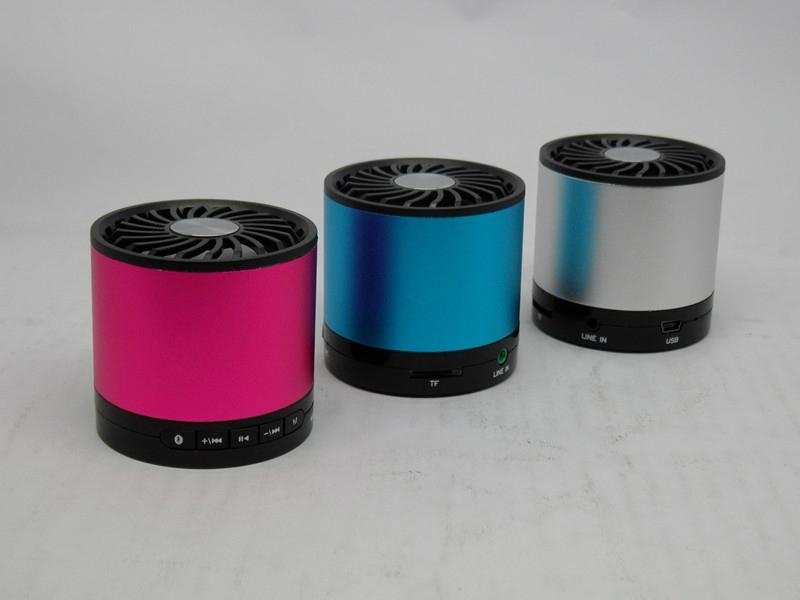 Aluminium alloy Bluetooth speaker 2
