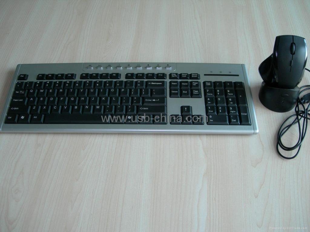 &hearts;2.4Ghz cordless digital RF mouse and keyboard combo