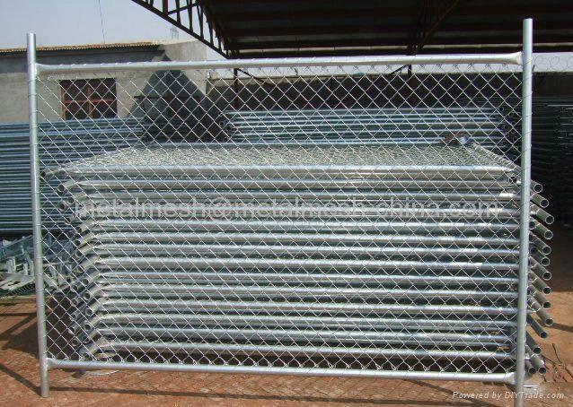 Chain link fence(galvanized or PVC coated) 5