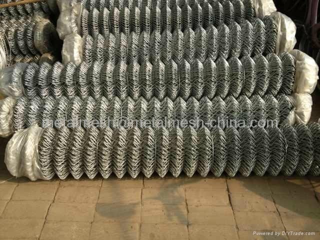 Chain link fence(galvanized or PVC coated) 3
