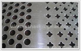 Perforated metal mesh plank 3