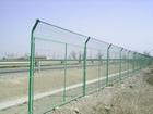 wire mesh fence