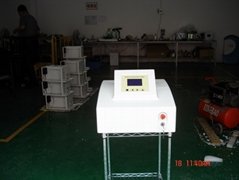 Q-switched Nd yag laser