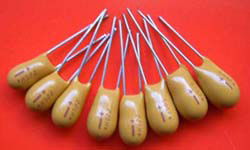 dipped tantalum capacitors