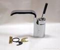 Single lever basin mixer-brass chrome 1