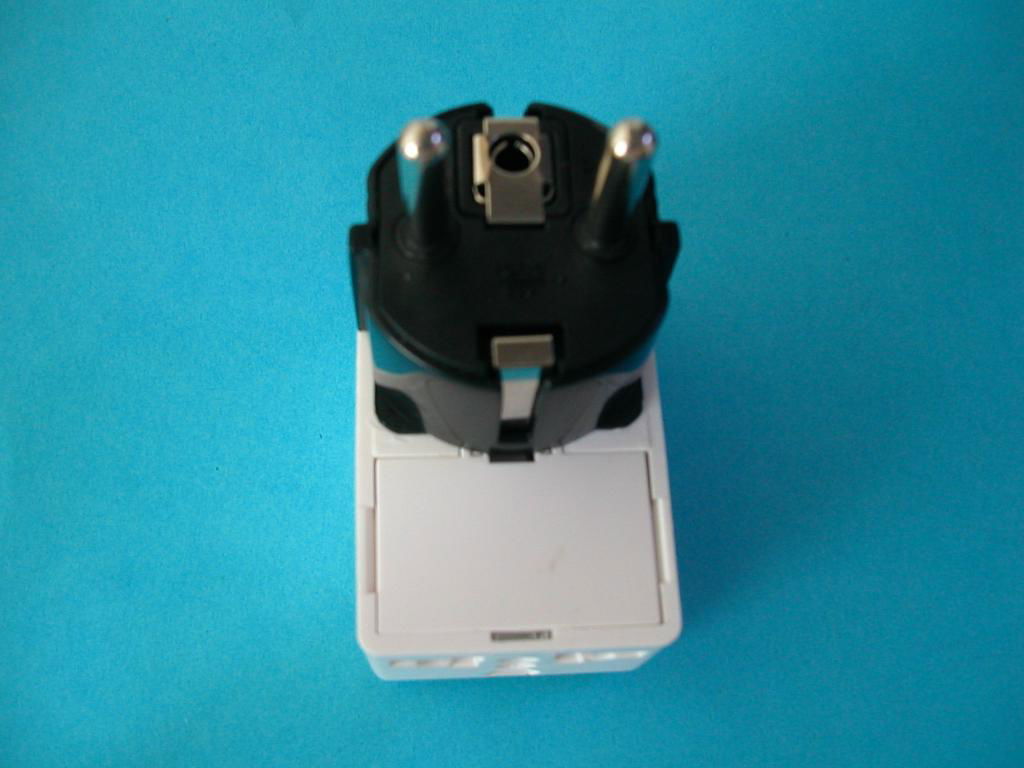 socket ,universal adapter ,extension 3