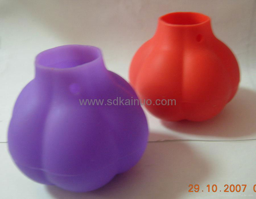 silicone garlic peeler 2