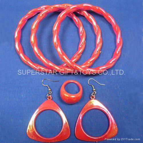 plastic jewelry 2