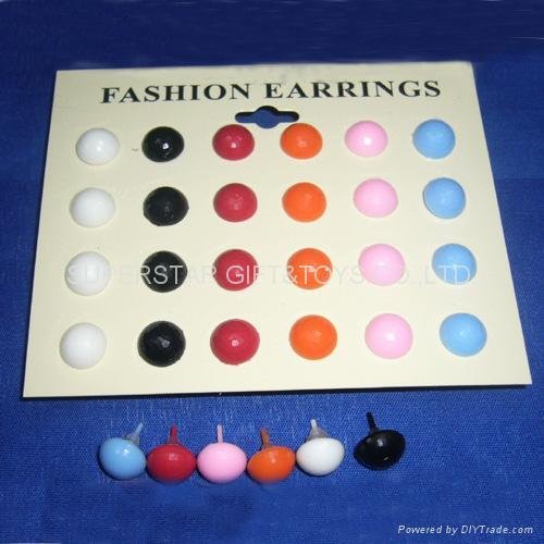 plastic earrings 2