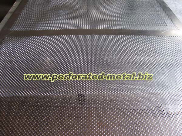 Sell stainless steel perforated screen mesh 2