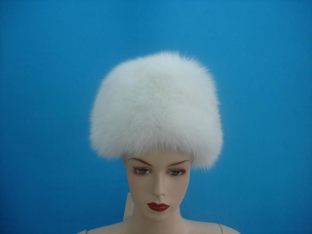 white fox hat