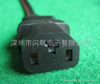 一橫二豎品字尾電源線