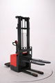 electric stacker truck 1