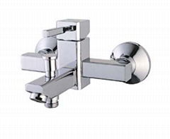 single lever bathtub faucet