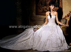 wedding dress,evening dress