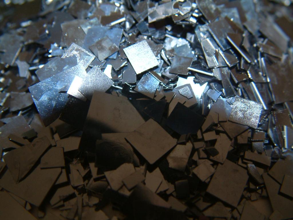 求购报废晶片.破片.bule tape.免洗料