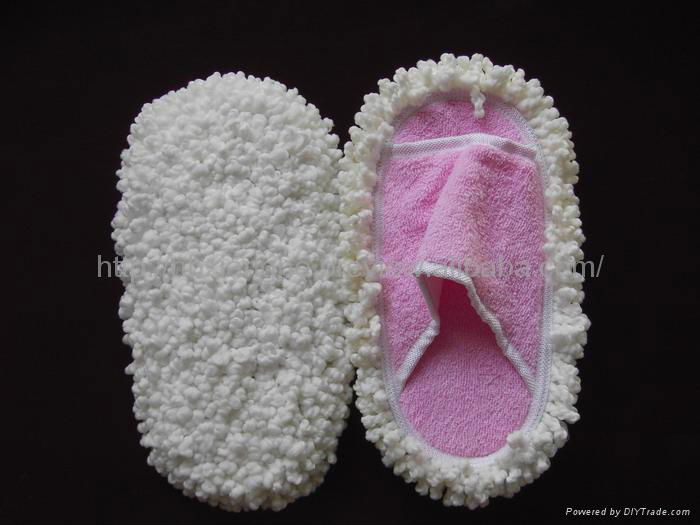 Material Cleaning Slippers 2
