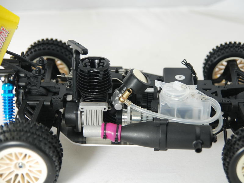 10:1 Scale R/C Gas-Powered Car 3