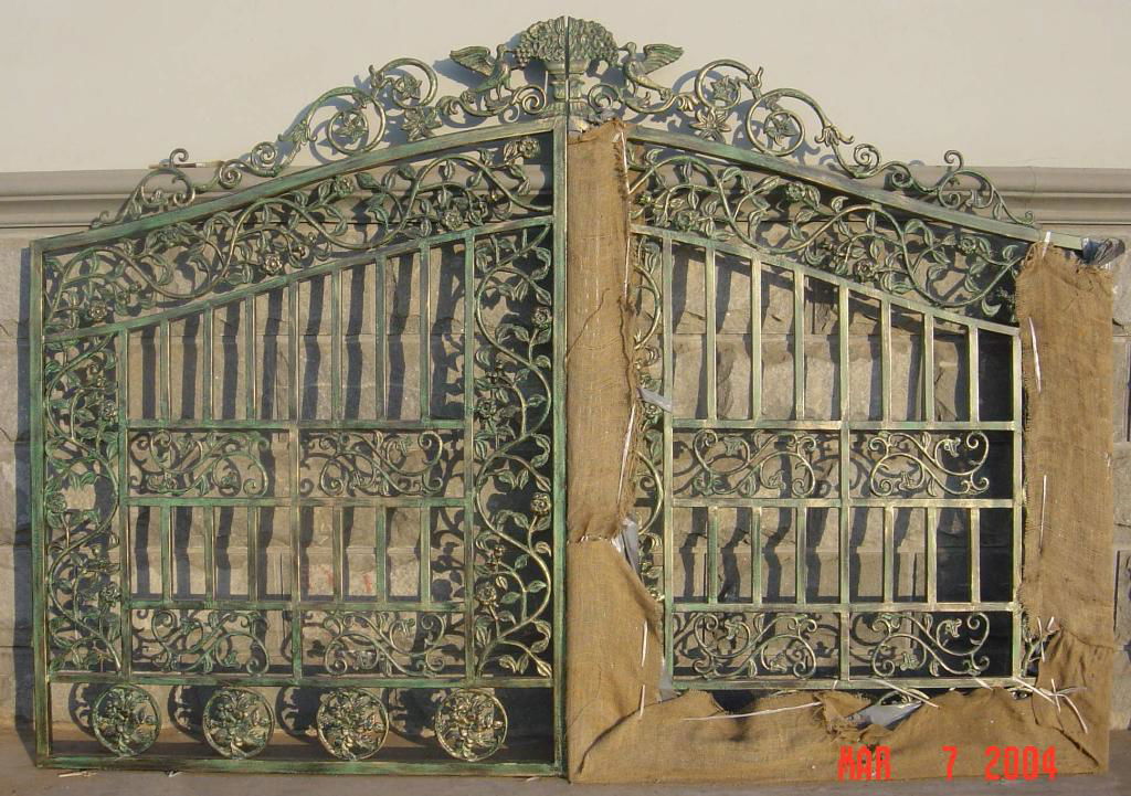 cast iron gate and fence 4