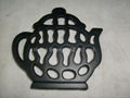 cast iron trivet 3