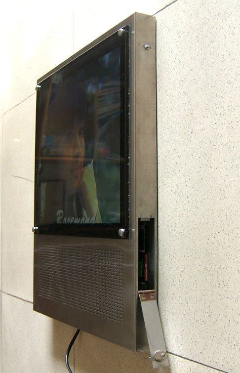 26寸牆挂式戶內戶外樓宇多媒體CF卡廣告機 2